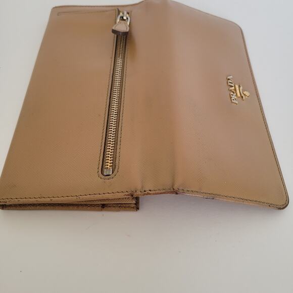 PRADA Vintage Saffiano Tan Beige Leather Logo Wallet Envelope Large Clutch Fair - Picture 8 of 12